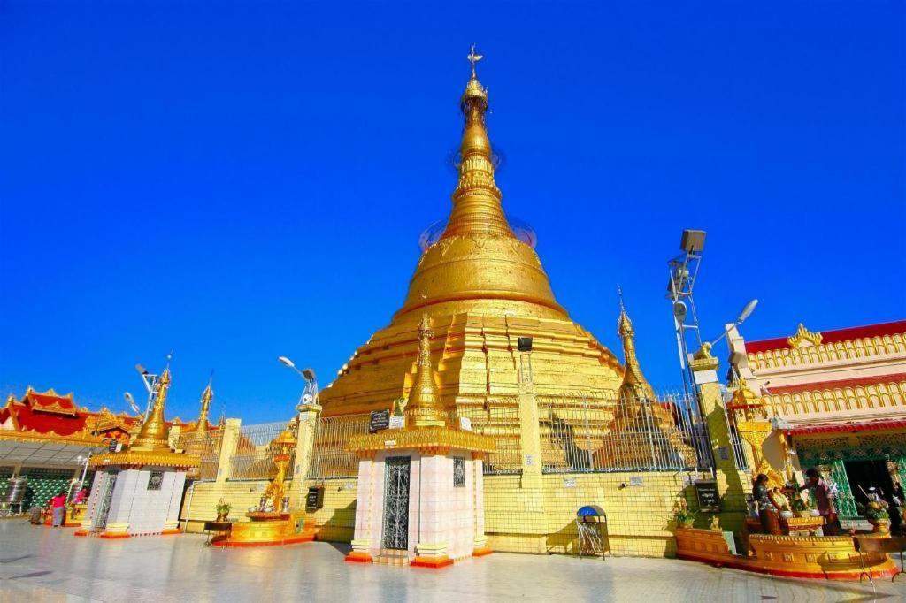 Uptown Hotel Yangon Exterior photo